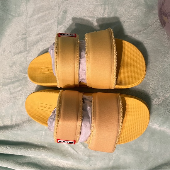 Hunter Terry Lined Sandals NWOT - Picture 4 of 5